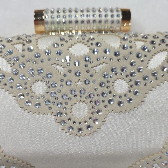 🌟Badgley Mischka Cream and Gold Clutch / Crossbody Vintage-Inspired Design🌟